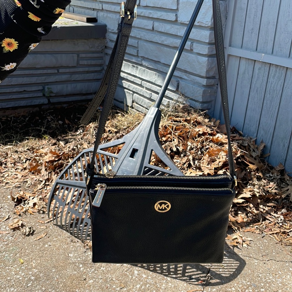 MK PURSE